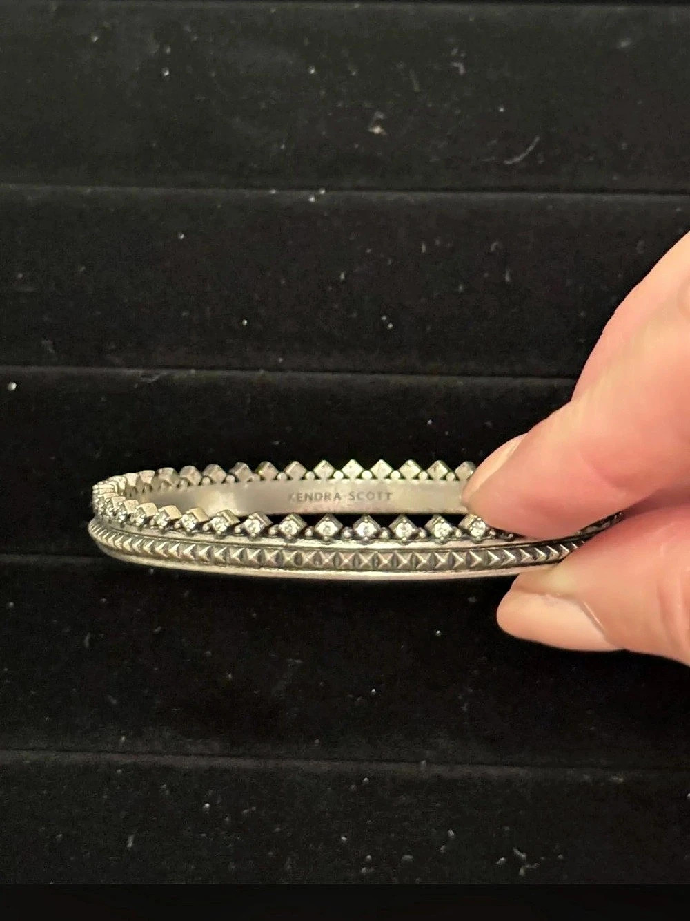Kendra Scott bangle bracelet
